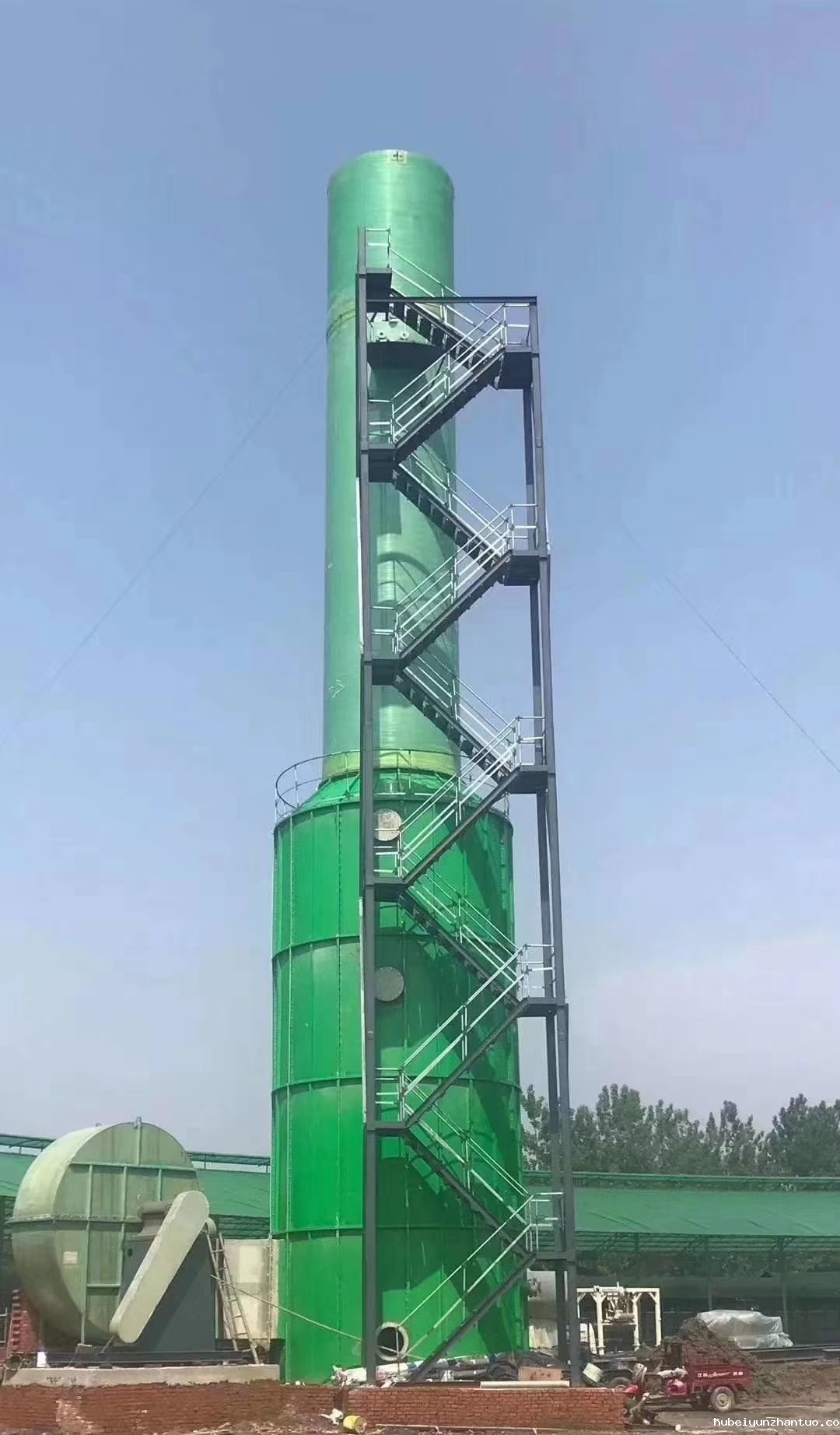 5米直径玻璃钢脱硫塔现场施工